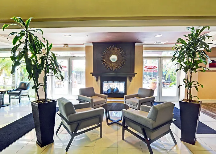 Embassy Suites Valencia